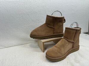 Ugg Women's Tan Classic Mini II Suede Pull-On Boot SZ 6 NWOT Athleisure Comfort